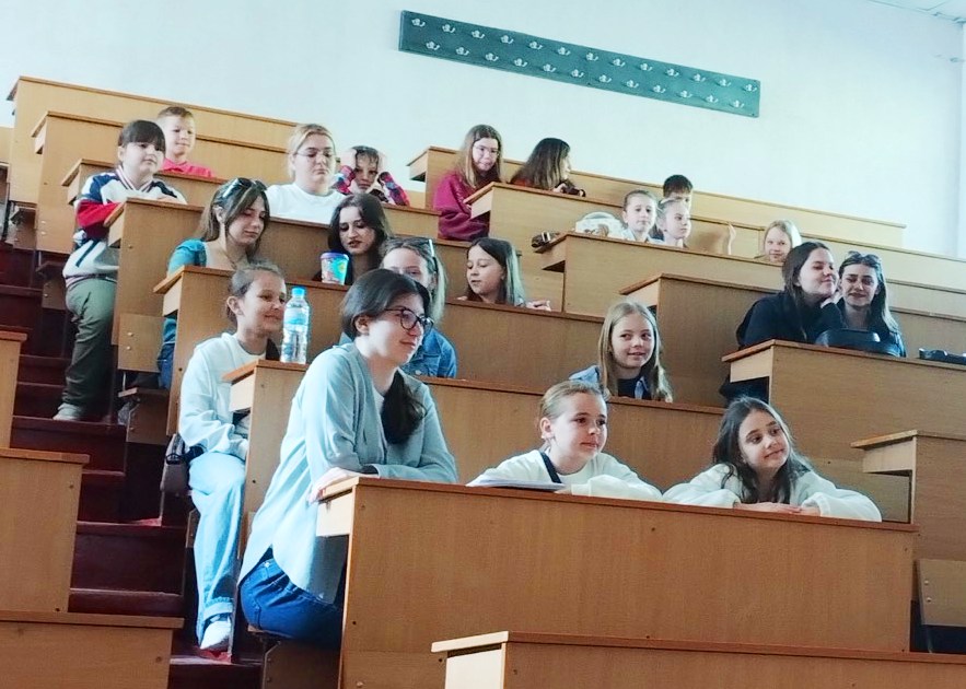 Було дуже цікаво побачити, як навчаються студенти. Я тепер точно знаю, куди хочу вступати. (Мілена).jpg